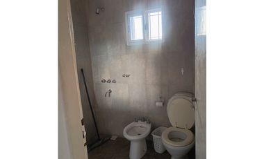 Casa con pileta cálida y luminosa en La María, Colonia Benitez