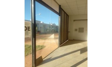 VENDO IMPRESIONANTE LOCAL A ESTRENAR EN ITAEMBE GUAZU, POS MNES