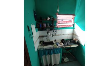 PROPIEDAD CON MÚLTIPLES CONSTRUCCIONES