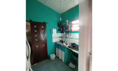 PROPIEDAD CON MÚLTIPLES CONSTRUCCIONES