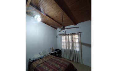 PROPIEDAD CON MÚLTIPLES CONSTRUCCIONES