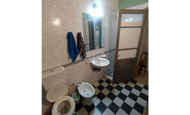 PROPIEDAD CON MÚLTIPLES CONSTRUCCIONES