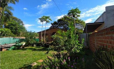 PROPIEDAD CON MÚLTIPLES CONSTRUCCIONES