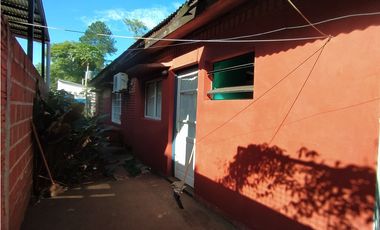 PROPIEDAD CON MÚLTIPLES CONSTRUCCIONES