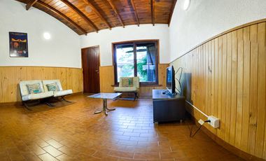 CHALET EN BARRIO NORTE PARA 4 PERSONAS