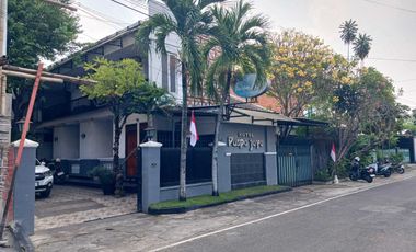 Jual Bangunan Hotel Siap Huni di Pusat Kota Solo, Laweyan