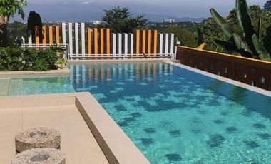 Dijual Rumah Villa di Dago Bandung