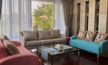 Dijual Rumah Villa di Dago Bandung