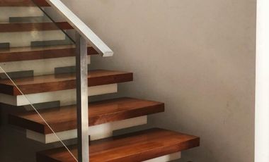 Dijual Rumah Villa di Dago Bandung