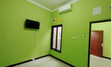 rumah cluster bersih terawat siap huni dejat UNS dan rs moewardi