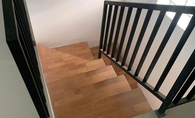 Rumah indah 2 lantai 3 kamar tidur dan 1 kamar mandi free design