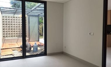 RUMAH BARU 2 LANTAI CLUSTER SERPONG GARDEN .GL116.