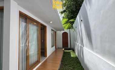 LANGKA VILLA MEWAH BARU DI JOGJA BARAT FULL FURNISHED FULLY OPERATED