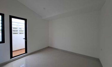 DIJUAL RUMAH FLORISTA GARDEN CLUSTER CULIA KM 7 PALEMBANG