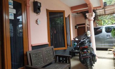 Di Jual Rumah Luas 171 Posisi Hook di Depok 2 Timur