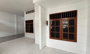 rumah baru disewakan solo di Fajar Indah Baturan Karanganyar