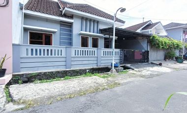 Rumah Bagus Siap Huni di Gonilan dekat kampus UMS