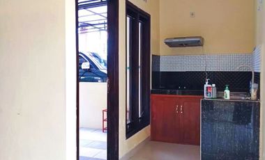 Rumah Cantik Sewa Siap Huni di Perum Tohudan