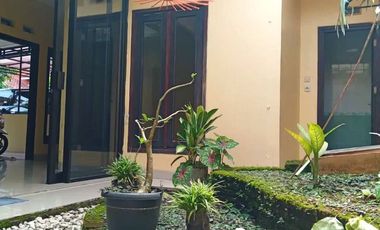 Rumah Cantik Sewa Siap Huni di Perum Tohudan