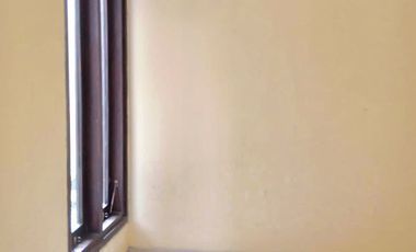 Rumah Cantik Sewa Siap Huni di Perum Tohudan