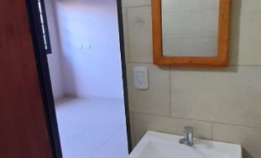 Departamento en alquiler en Isidro Casanova