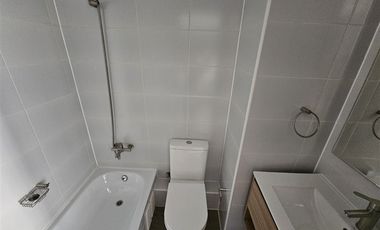 Departamento en Arriendo en Rosas / Brasil Metro Santa Ana