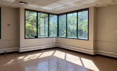 Oficina en Arriendo en Padre Mariano 285