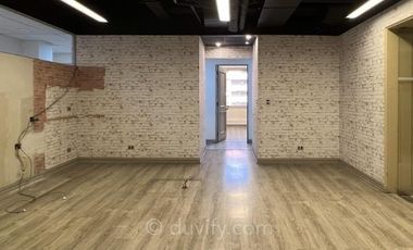 Oficina en Arriendo en Padre Mariano 285