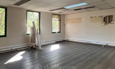 Oficina en Arriendo en Padre Mariano 285