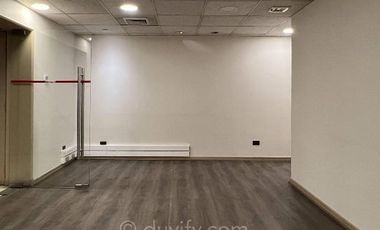 Oficina en Arriendo en Padre Mariano 285