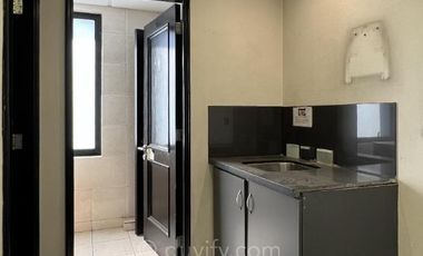 Oficina en Arriendo en Padre Mariano 285