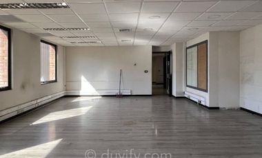 Oficina en Arriendo en Padre Mariano 285