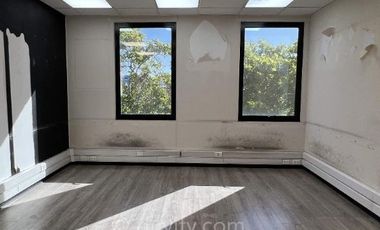 Oficina en Arriendo en Padre Mariano 285