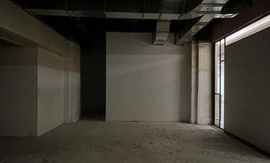 Local Comercial en Arriendo en Morandé 230