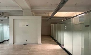 Local Comercial en Arriendo en Morandé 230