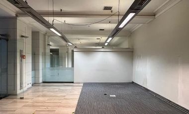 Local Comercial en Arriendo en Morandé 230