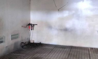 Gedung 4Lantai ex Showroom & bengkel mobil include Peralatan -OvenCat