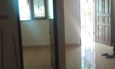 Rumah 2 1/2lt. Unfurnished Strategis Di Kelapa Gading Jakut Th