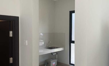 Sewa Rumah Murah 2 Lantai L6 Cluster Regia Summarecon Crown Gading 037