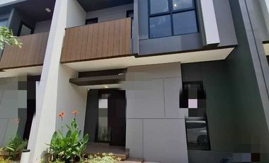 Sewa Rumah Murah 2 Lantai L6 Cluster Regia Summarecon Crown Gading 037