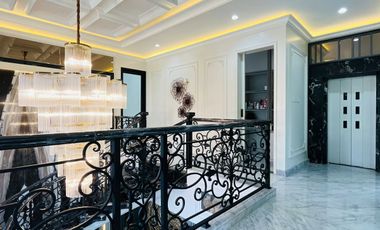 Rumah Mewah Modern Design Posisi Hook Di Citra Gran Cibubur Bekasi