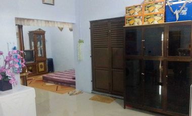 dijual rumah jl hasanudin palu timur