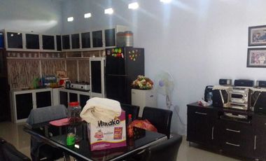 dijual rumah jl hasanudin palu timur