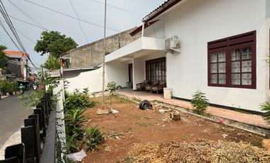 Rumah Rapih Menarik Dekat Casablanca Saharjo Tebet Jakarta Selatan