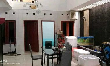 Jual Rumah dua lantai di utra Terminal Giwangan Yogyakarta