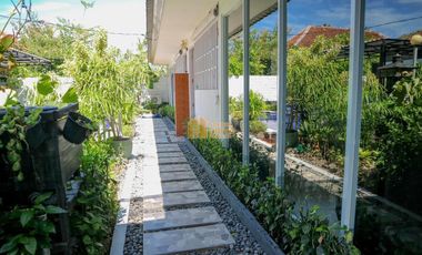 FOR SALE VILLA GUEST HOUSE FURNISHED ACTIVE LOCATION AMED BALI.