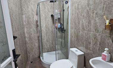 rumah megah dan minimalis cocok untuk hunian atau kantor.