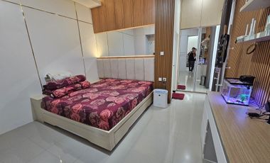 rumah megah dan minimalis cocok untuk hunian atau kantor.