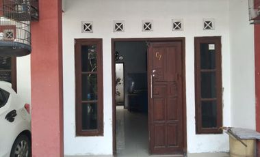 Rumah murah di solo baru area perumahan