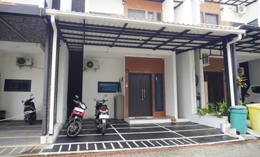 Y355 Rumah Bagus Siap Huni di Cluster Jatiwaringin Pondok Gede Bekasi